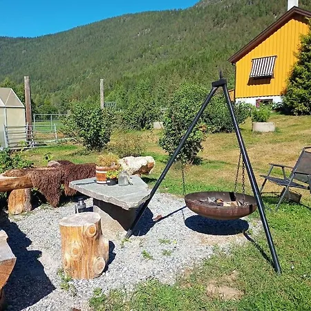 Leilighet Pa Gard Sauland